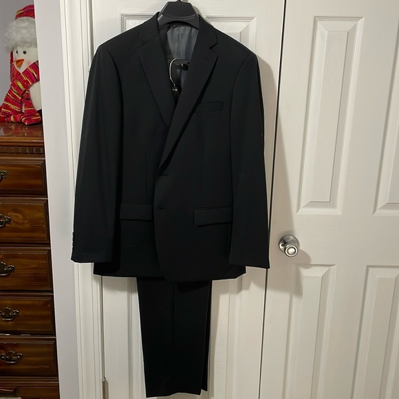 Men’s Classic Black Suit